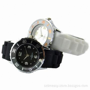 2013 Hot Selling Plastic Watches with High-quality and Low Price for Teenagers